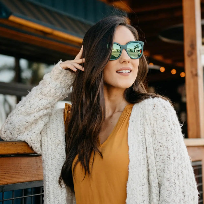 Load image into Gallery viewer, Poison Ivy Deja Views