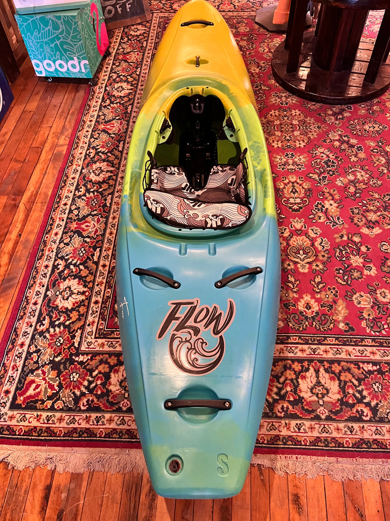 Load image into Gallery viewer, Jackson Flow Used Whitewater Kayak - Small