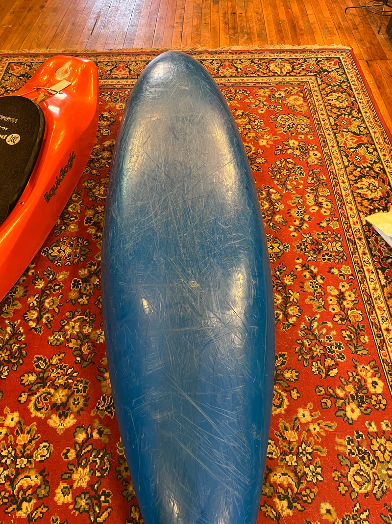 Load image into Gallery viewer, LiquidLogic Party Braaap 69 Used Whitewater Kayak