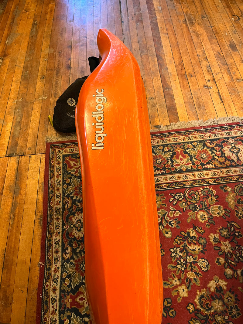 Load image into Gallery viewer, LiquidLogic Pop Used Whitewater Kayak With Spray Skirt