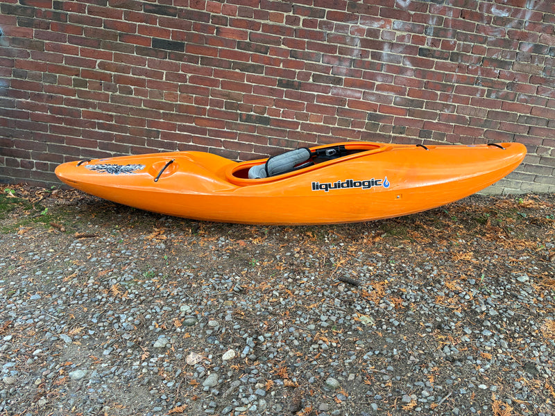 Load image into Gallery viewer, Liquid Logic Stomper 90 Used Whitewater Kayak