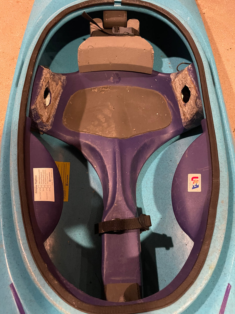 Load image into Gallery viewer, Perception Pirouette Used Whitewater Kayak