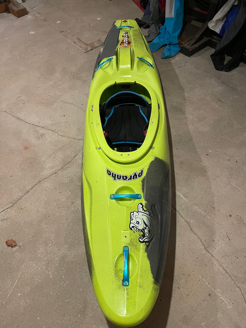 Load image into Gallery viewer, Pyranha Scorch Small Used Whitewater Kayak