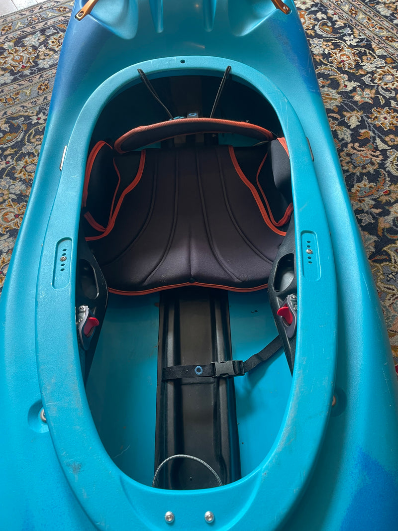 Load image into Gallery viewer, Pyranha Scorch X Used Whitewater Kayak