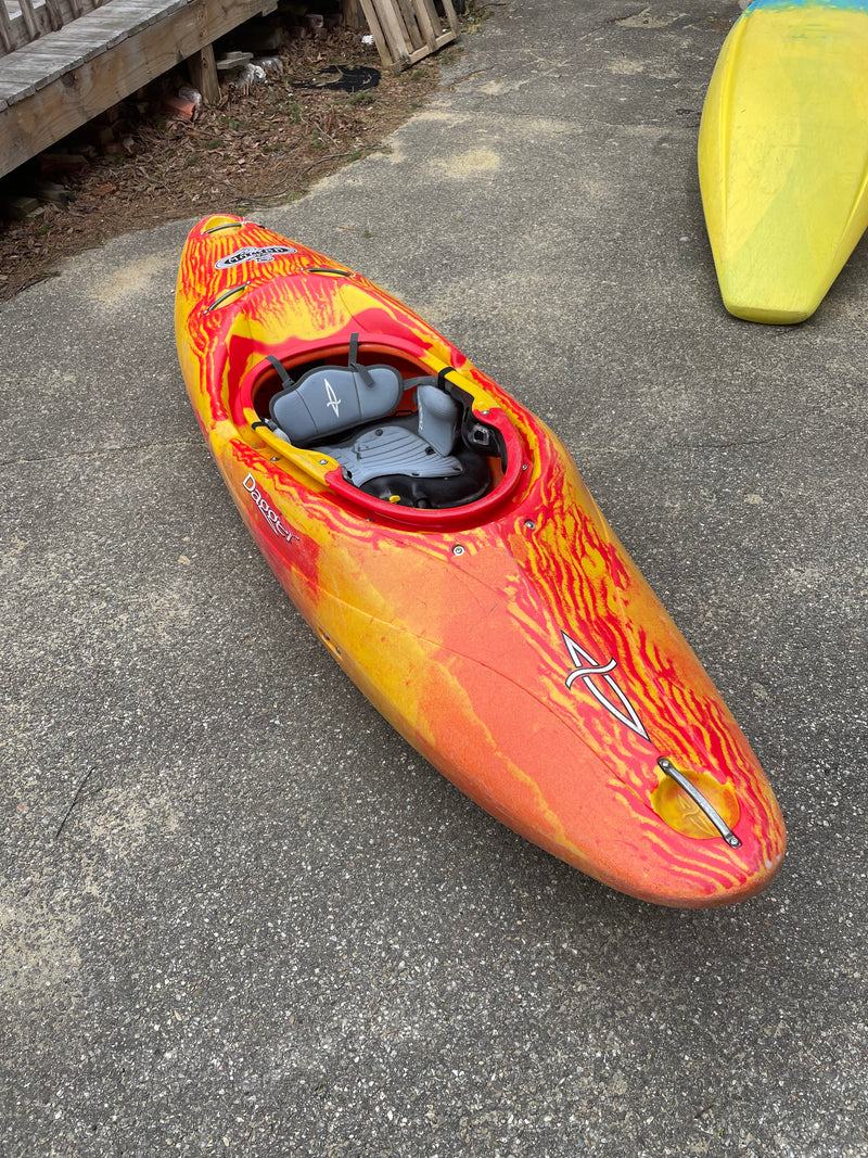 Load image into Gallery viewer, Dagger Mamba Used Whitewater Kayak