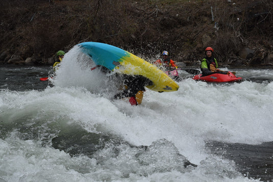 Freestyle Kayaking - Intermediate Moves