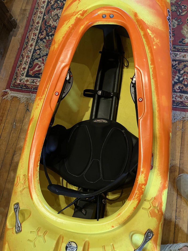 Load image into Gallery viewer, Pyranha Nano Large Used Whitewater Kayak
