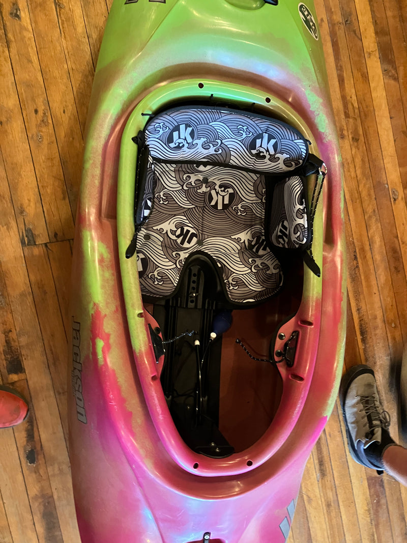 Load image into Gallery viewer, Jackson Kayak Rockstar V Used Whitewater Kayak
