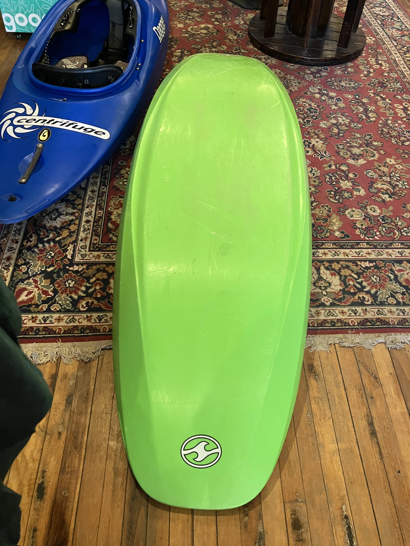 Load image into Gallery viewer, Wave EZG Used Whitewater Kayak