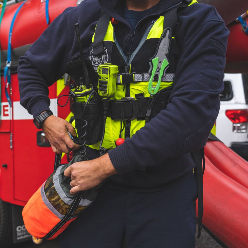 Load image into Gallery viewer, NRS Rapid Rescuer PFD