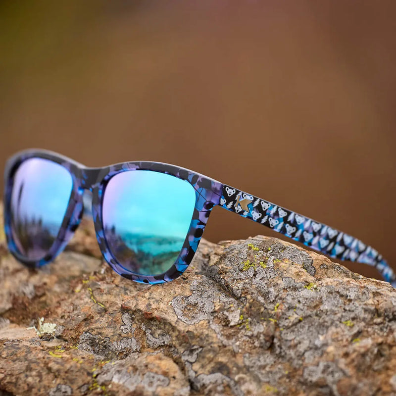 Load image into Gallery viewer, Grateful Dead Bolt Bears Premiums