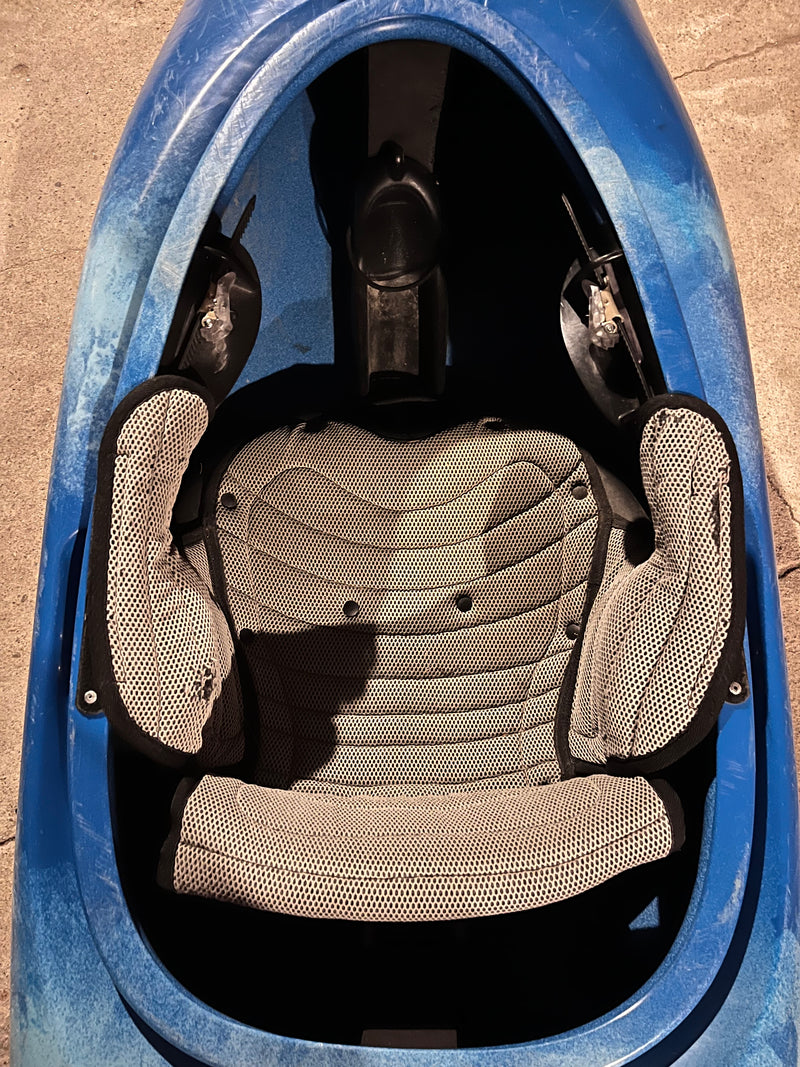 Load image into Gallery viewer, LiquidLogic Braaap 69 Used Whitewater Kayak