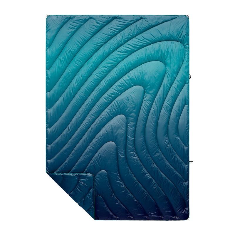 Load image into Gallery viewer, Original Puffy Outdoor Blanket - Ocean Fade
