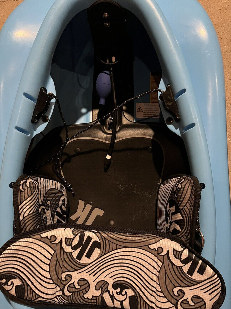 Load image into Gallery viewer, Jackson Kayak Fun 1.5 Kid's Used Whitewater Kayak