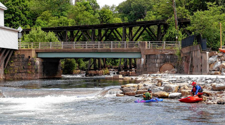 Mill City whitewater draws in paddlers