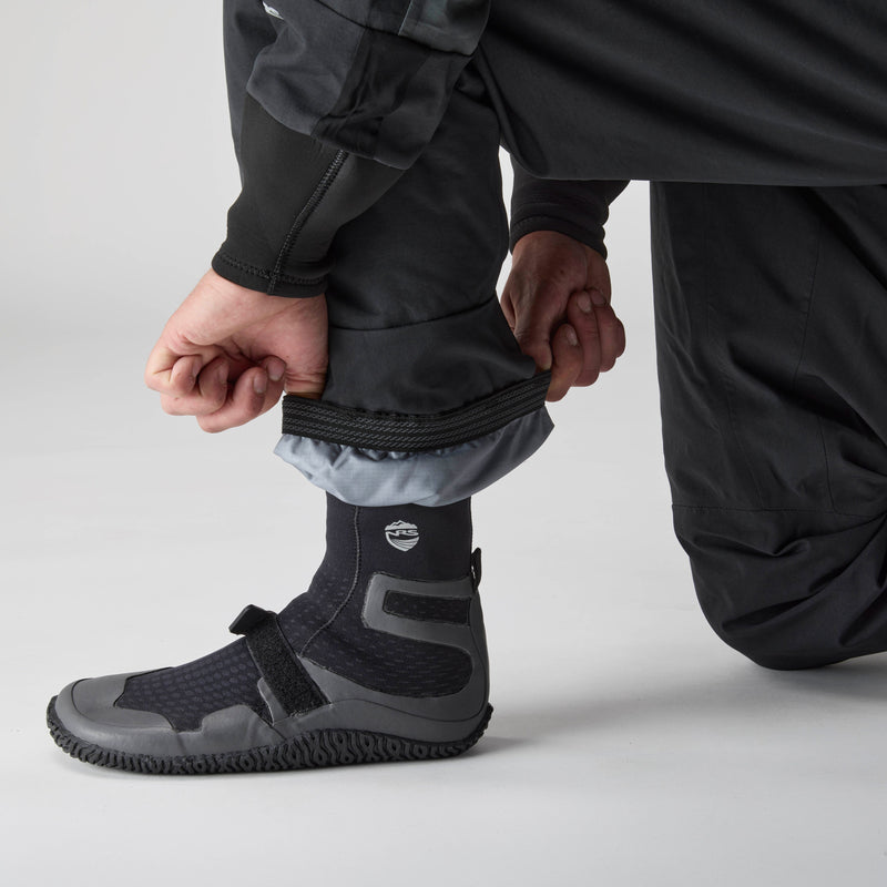 Load image into Gallery viewer, NRS Men’s Phenom GORE-TEX Pro Dry Suit
