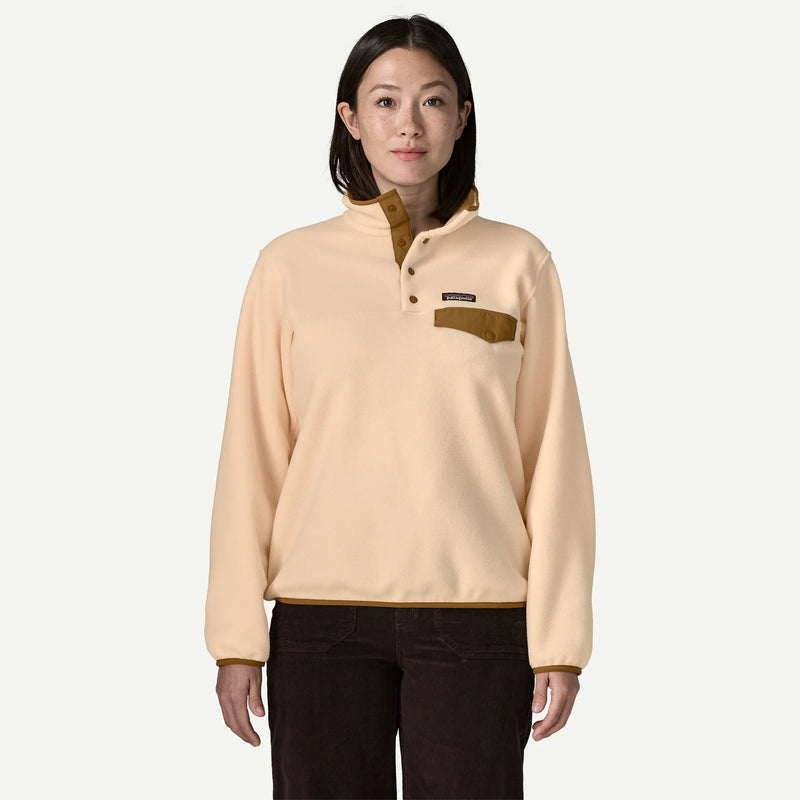 Load image into Gallery viewer, Patagonia Women's LW Synch Snap-T P/O
