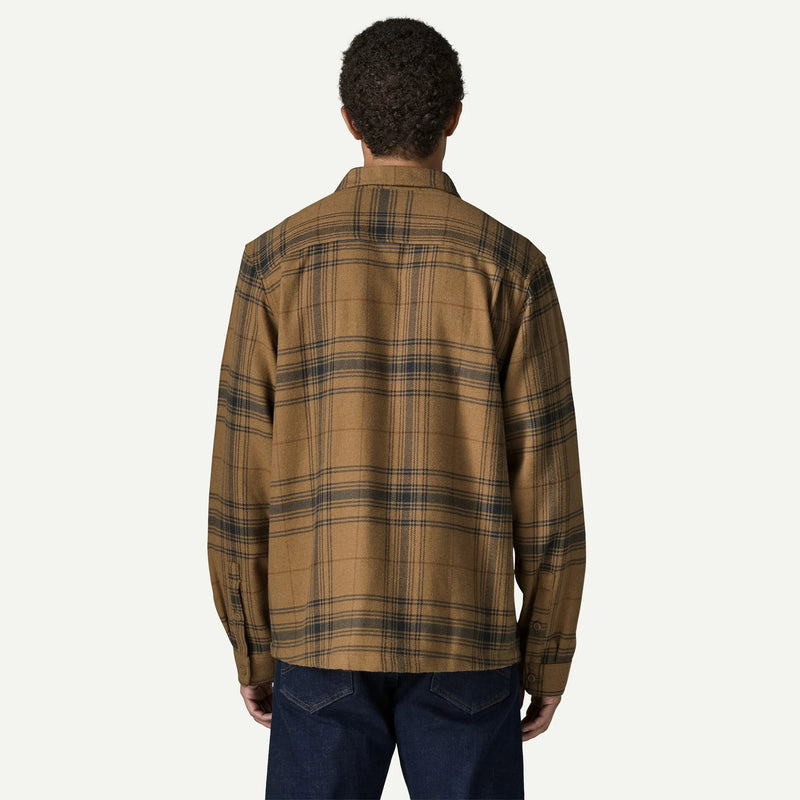 Load image into Gallery viewer, Patagonia Men's Fjord Flannel Shirt

