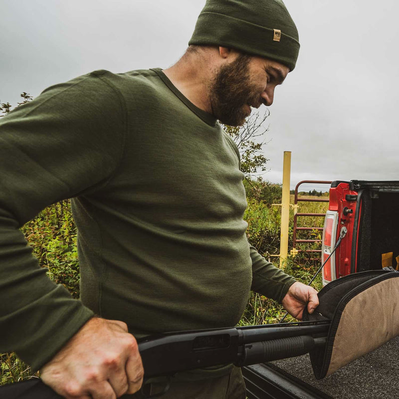 Load image into Gallery viewer, Midweight - Chocorua Men's Crew 100% Merino Wool
