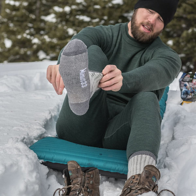 Load image into Gallery viewer, Midweight - Day Hiker Crew Socks
