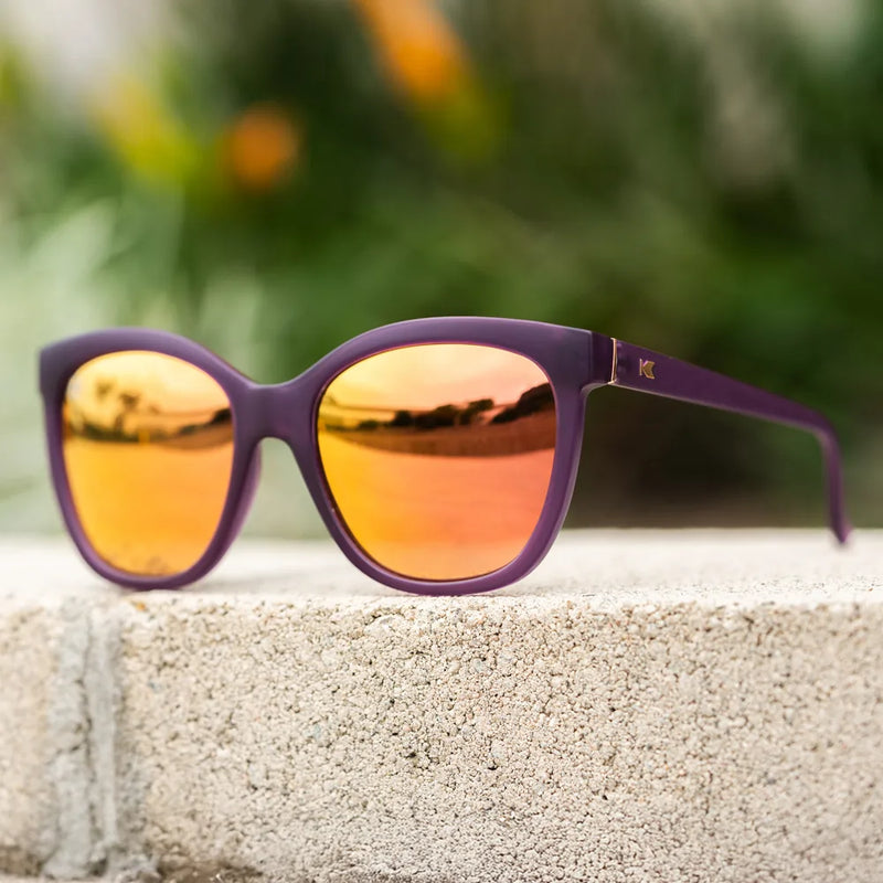 Load image into Gallery viewer, Velvet Royale Deja Views
