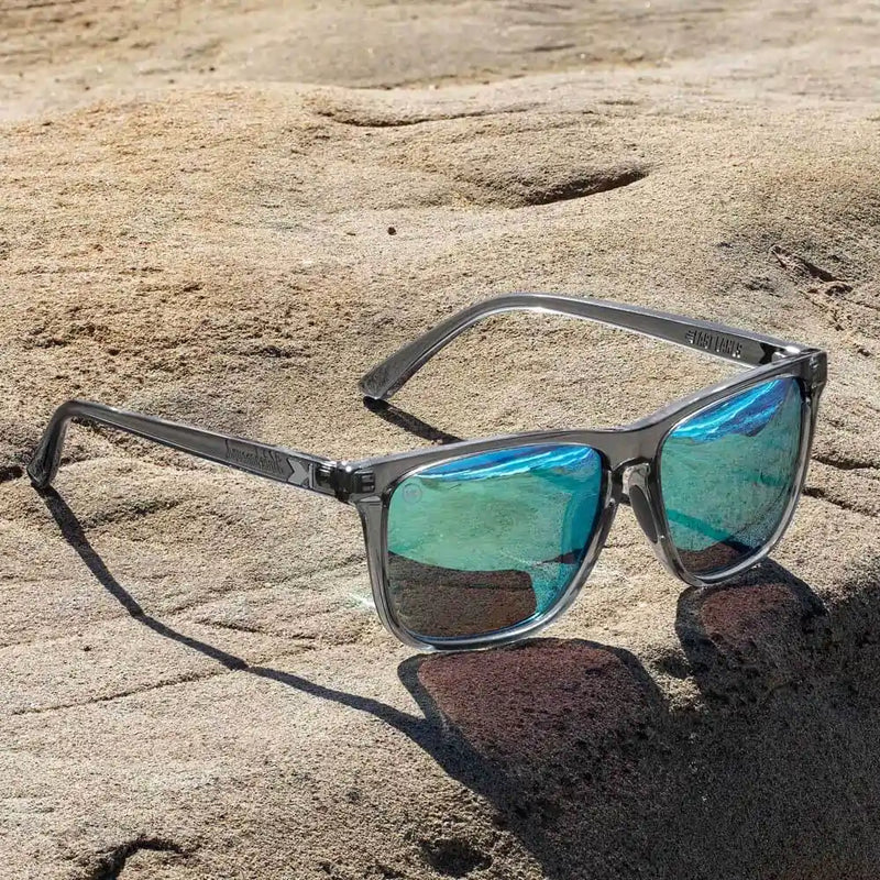 Load image into Gallery viewer, Clear Grey / Aqua Fast Lanes Sport
