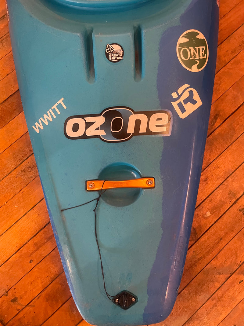 Load image into Gallery viewer, Pyranha Ozone Used Whitewater Kayak
