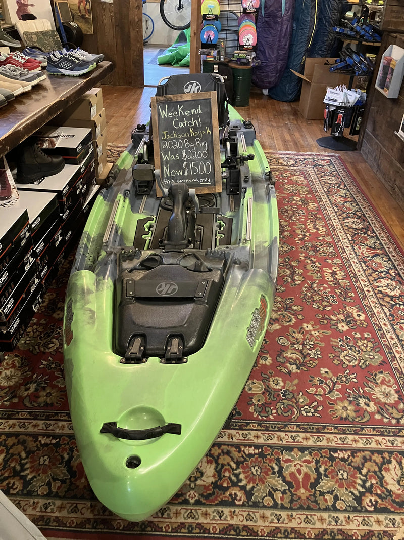 Load image into Gallery viewer, Jackson Kayak 2020 Big Rig Used Fishing Kayak
