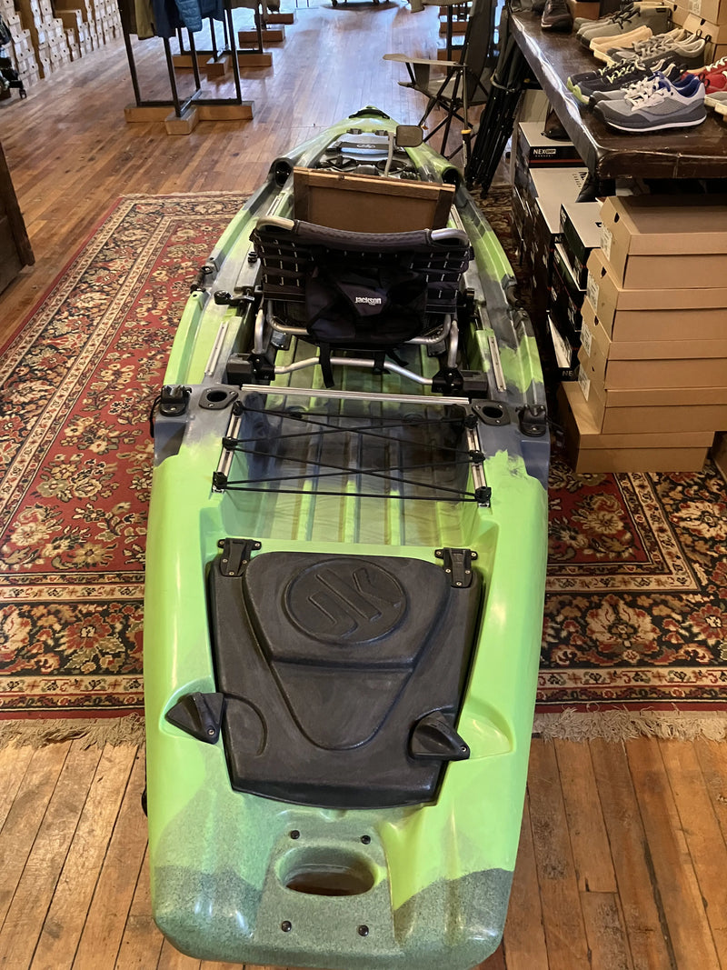 Load image into Gallery viewer, Jackson Kayak 2020 Big Rig Used Fishing Kayak
