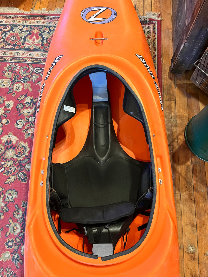 Load image into Gallery viewer, WaveSport Z Used Whitewater Kayak
