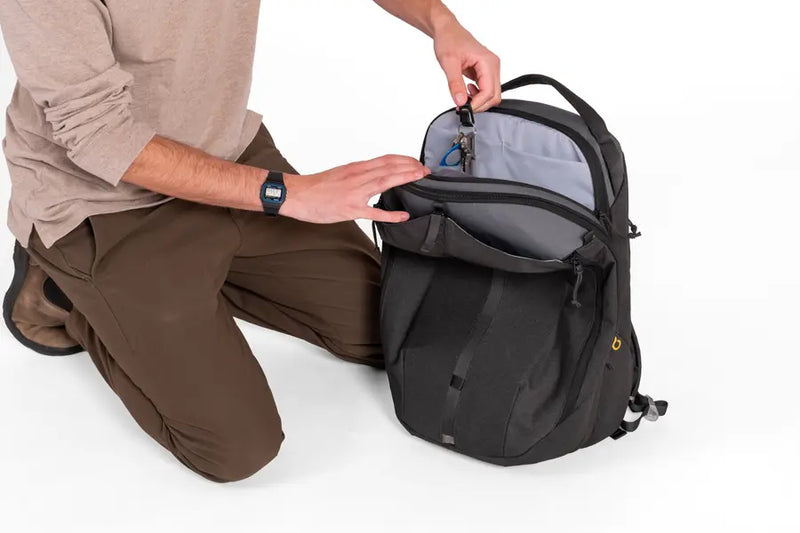 Load image into Gallery viewer, Vantage 26L Endless Promise Everyday Adventure Daypack
