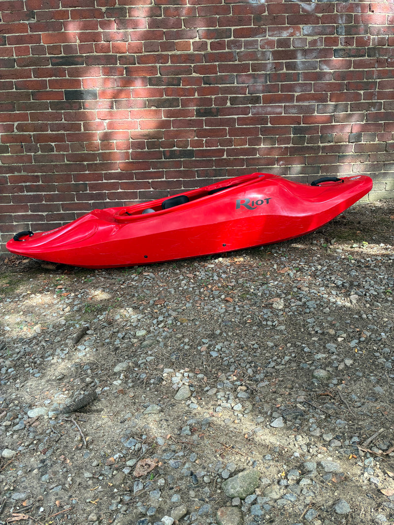 Load image into Gallery viewer, Used Riot Astro Whitewater Kayak
