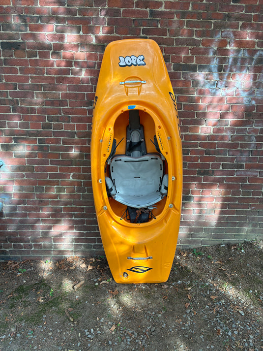Used Fluid Dope Whitewater Kayak