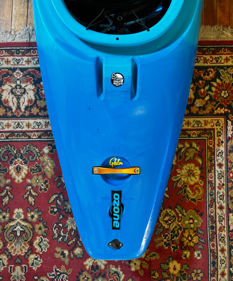 Load image into Gallery viewer, Pyranha Ozone Used Whitewater Kayak
