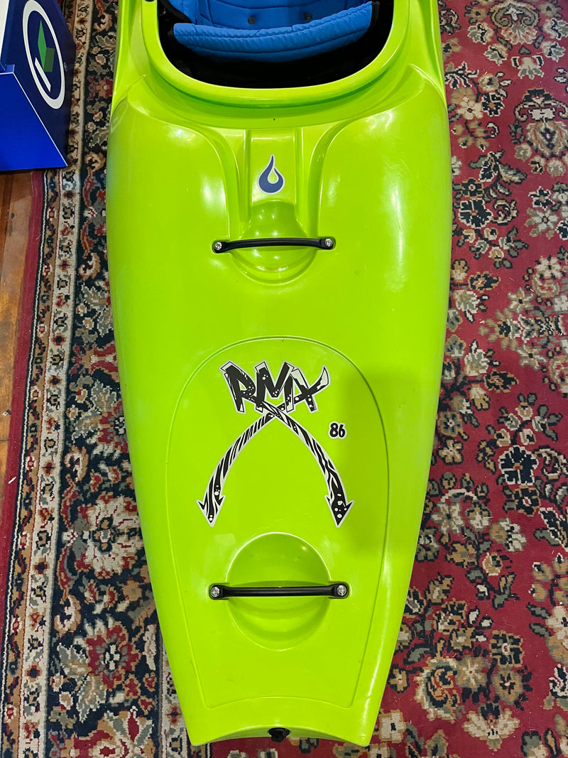 Load image into Gallery viewer, LiquidLogic RMX 86 Used Whitewater Kayak
