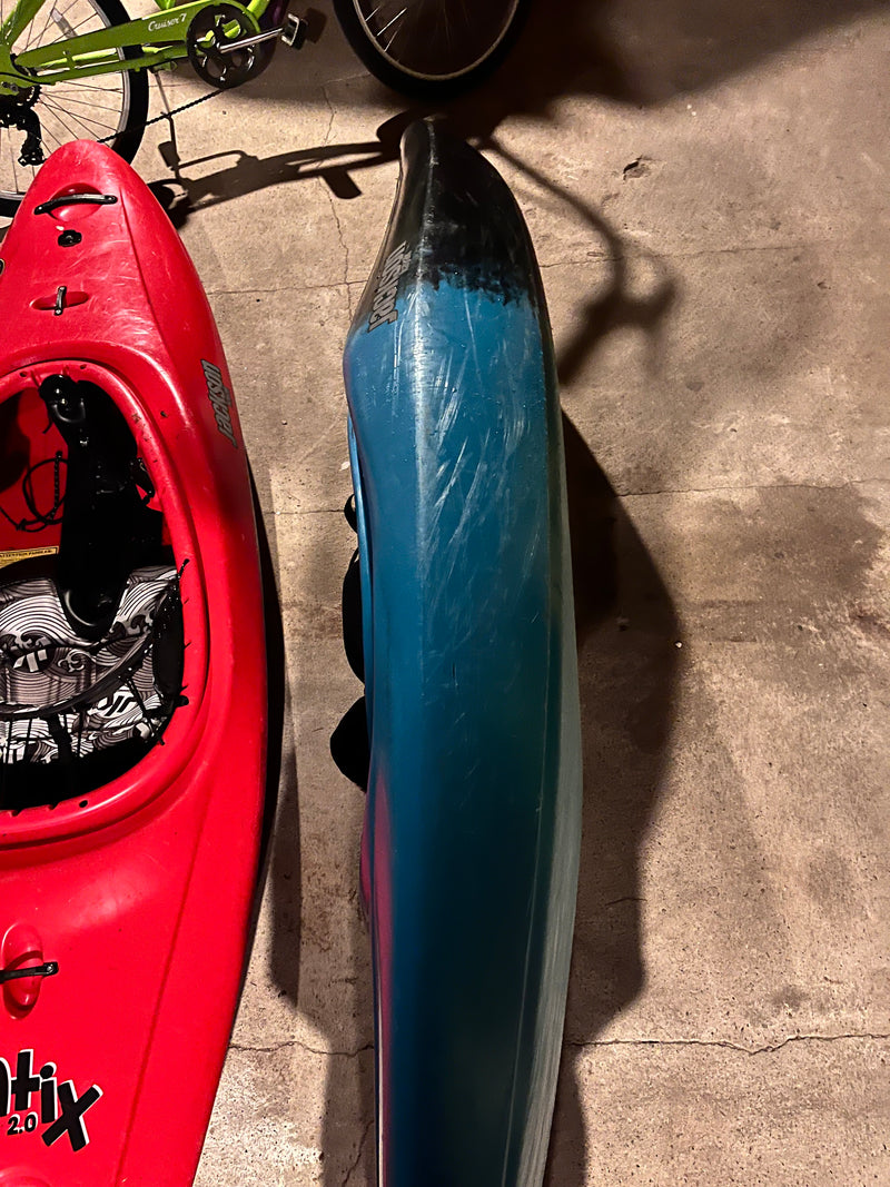 Load image into Gallery viewer, Jackson Antix 2.0 Medium Used Whitewater Kayak

