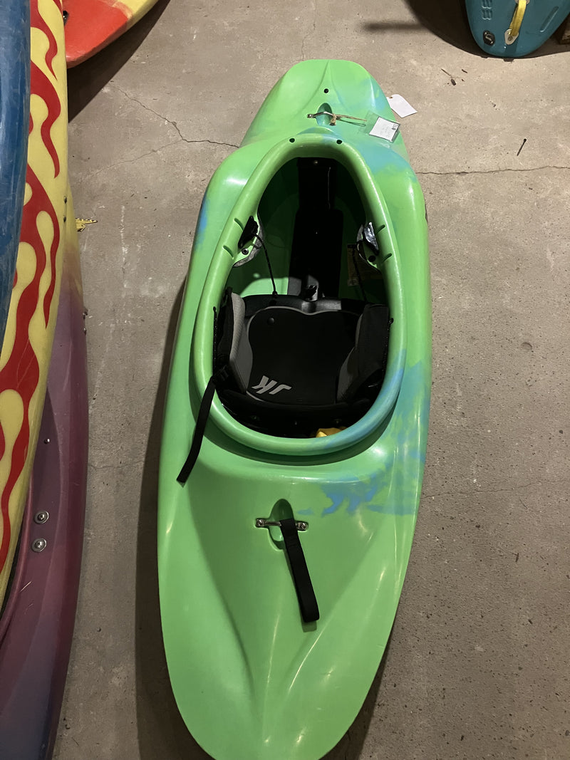 Load image into Gallery viewer, Jackson Kayak Fun 1.5 Kid&#39;s Used Whitewater Kayak
