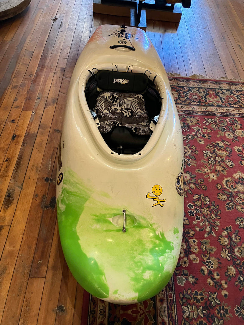 Load image into Gallery viewer, Used Jackson 4 Fun 2011 Whitewater Kayak
