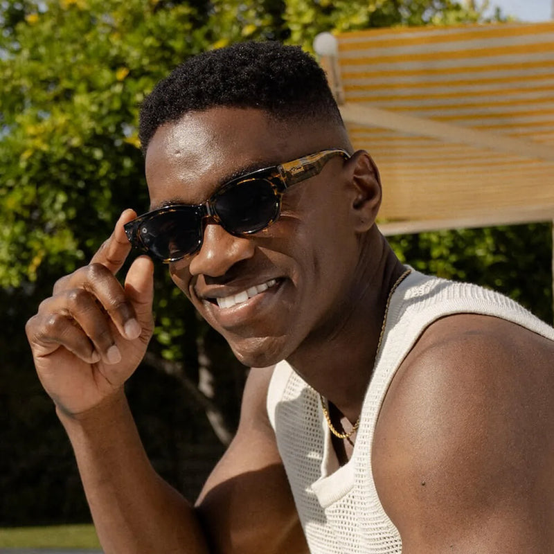 Load image into Gallery viewer, Le Grand Amour Junipers
