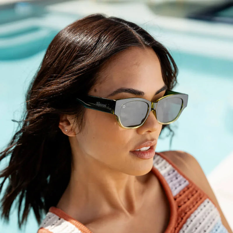 Load image into Gallery viewer, Nori Junipers
