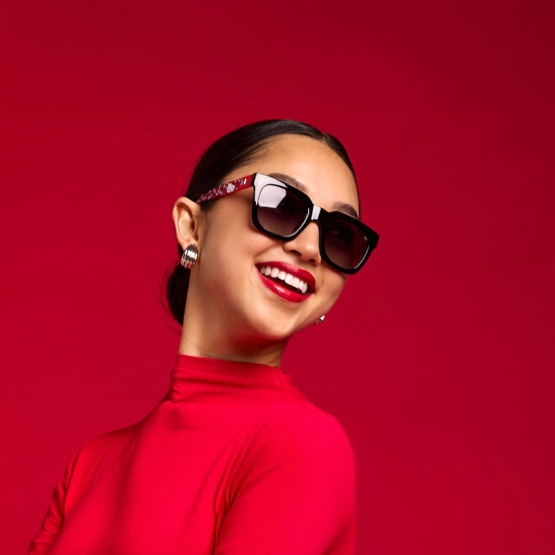 Load image into Gallery viewer, Hello Kitty Songbirds
