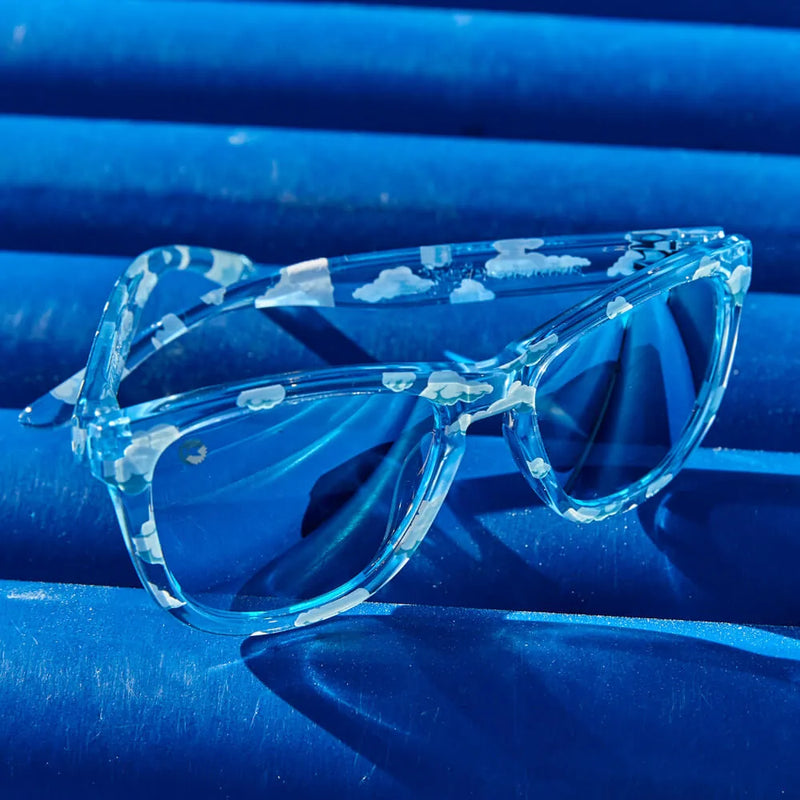 Load image into Gallery viewer, Head in the Clouds Kids Premiums
