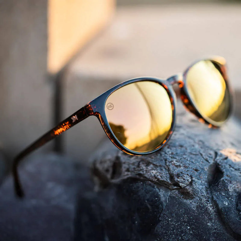 Load image into Gallery viewer, Pink Ink Mai Tais
