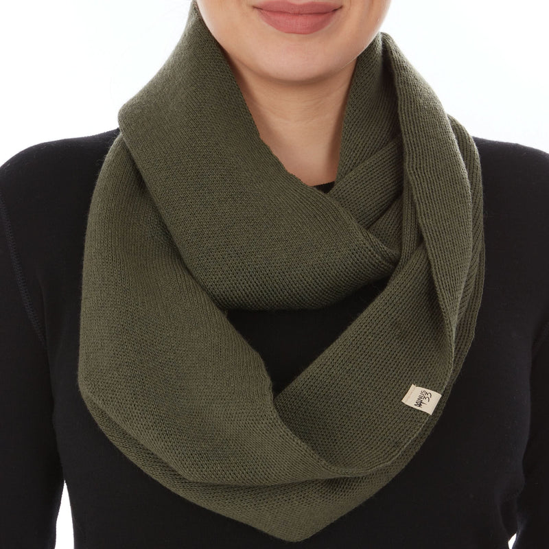 Load image into Gallery viewer, Midweight - Everyday Knit Infinity Loop Scarf 100% Merino Wool
