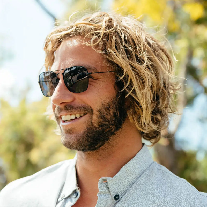 Load image into Gallery viewer, Black / Smoke Mount Evans
