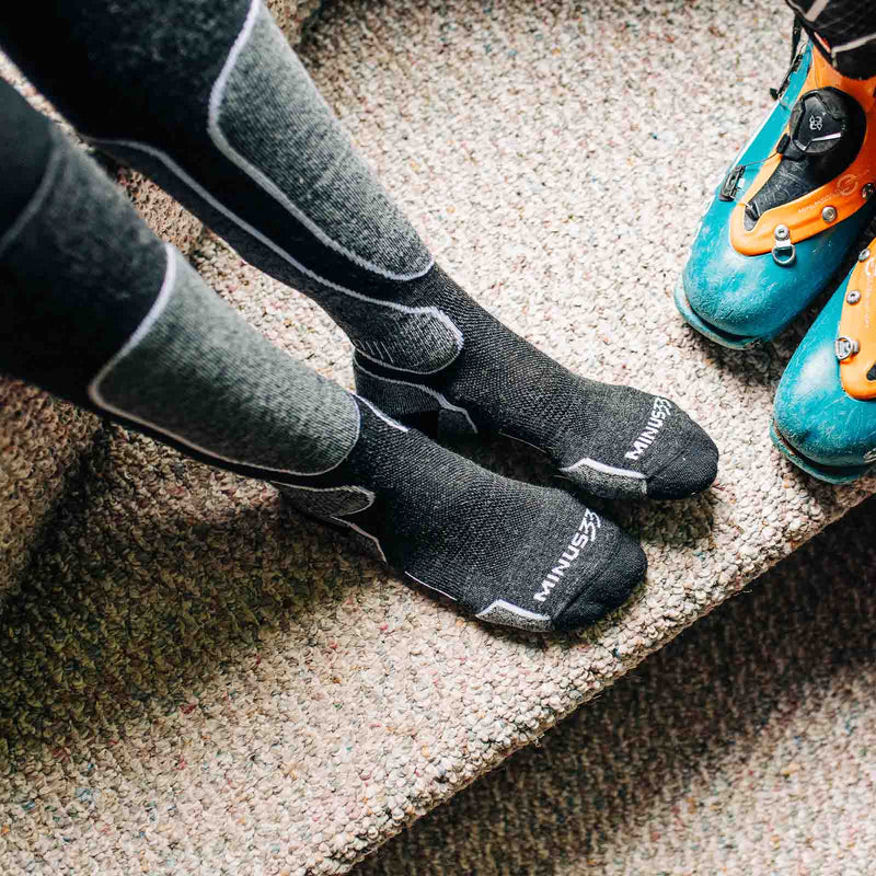 Load image into Gallery viewer, Light Cushion - Over The Calf Wool Snowboard Socks Mountain Heritage Elite
