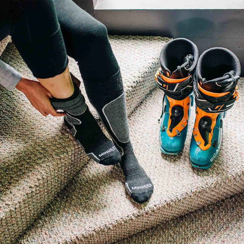 Load image into Gallery viewer, Lightweight - Over The Calf Wool Snowboard Socks Mountain Heritage Elite
