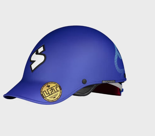 Strutter Helmet
