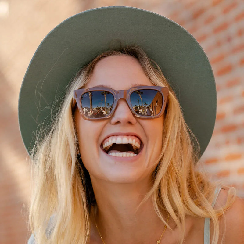 Load image into Gallery viewer, Rose Latte Songbirds
