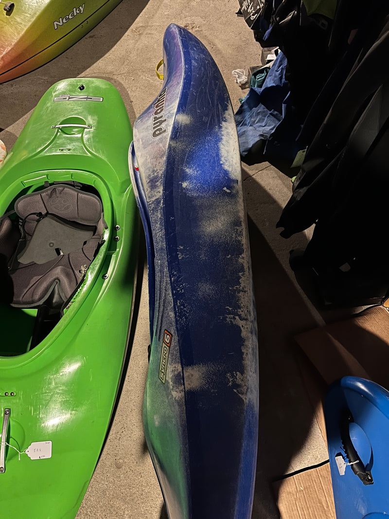 Load image into Gallery viewer, Pyranha Stretch L/XL Used Whitewater Kayak
